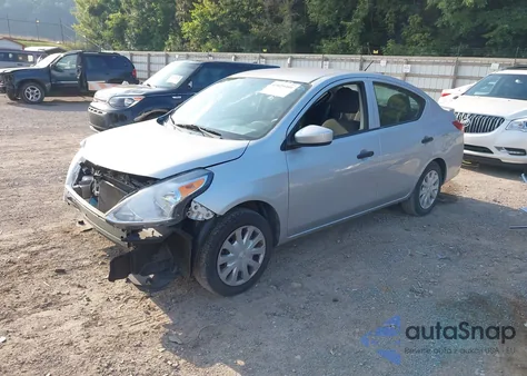 2018 Nissan Versa 1.6 S+ z USA, uszkodzony, nr VIN 3N1CN7AP4JL830345